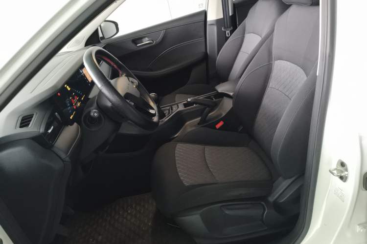 Used Roewe i5 2023 1.5L Manual Comfort Edition Left Front Seat