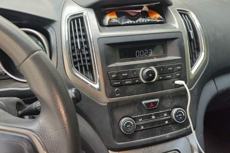 Used CHANGAN KAICHENG Ruixing S50 2017 S50V 1.5L Manual Logistics Version I China V Standard
