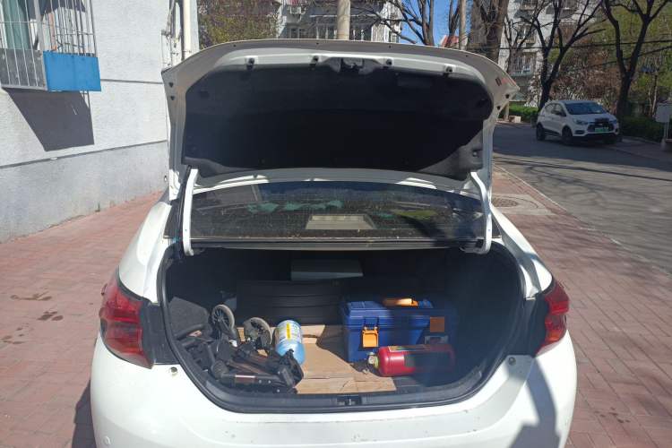 Used Toyota Levin 2017 Revised Dual-Engine 1.8H GS-L E-CVT Leading Edition China V Standard
