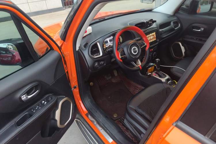 Used Jeep Renegade 2016 1.4T Automatic Jingneng Version+ Driver Seat
