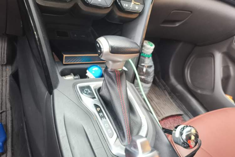 Used GAC Trumpchi GS4 2015 200T G-DCT Elite Edition Gear Lever