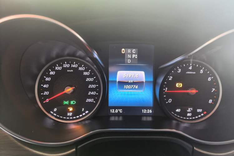 Used Mercedes-Benz V-Class 2021 V 260 Avantgarde Edition
