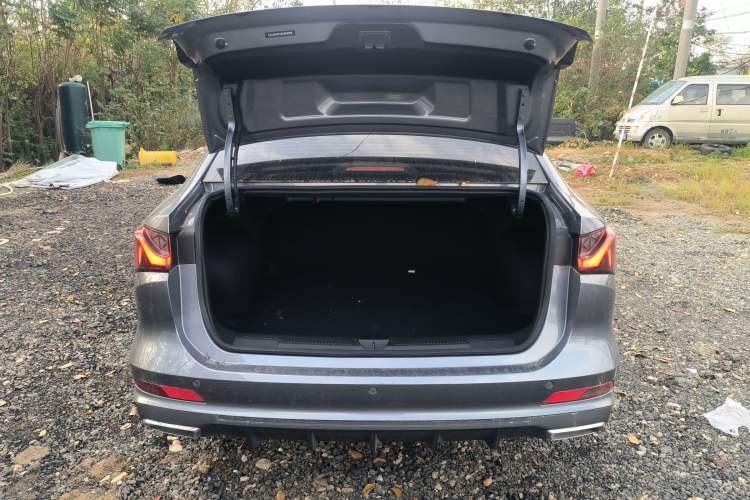 Used Roewe i5 2024 1.5L CVT Luxury Edition