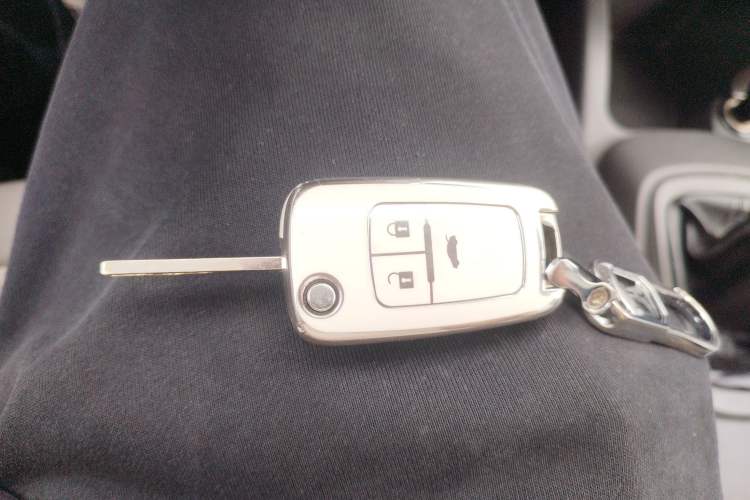 Used Chevrolet Sail 2015 Sail 3 1.3L Manual Warm Edition Vehicle Key