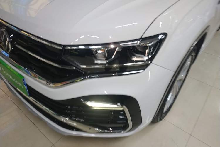 Used Volkswagen Tayron X 2020 330TSI Two-Wheel Drive Luxury Smart Connectivity Version Left Front Headlight