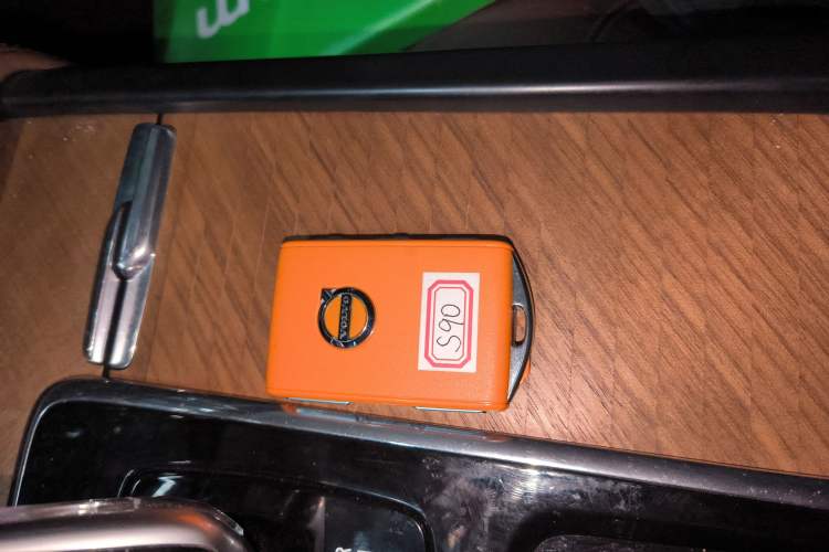 Used Volvo S90 2024 B5 Zhiyi Luxury Edition