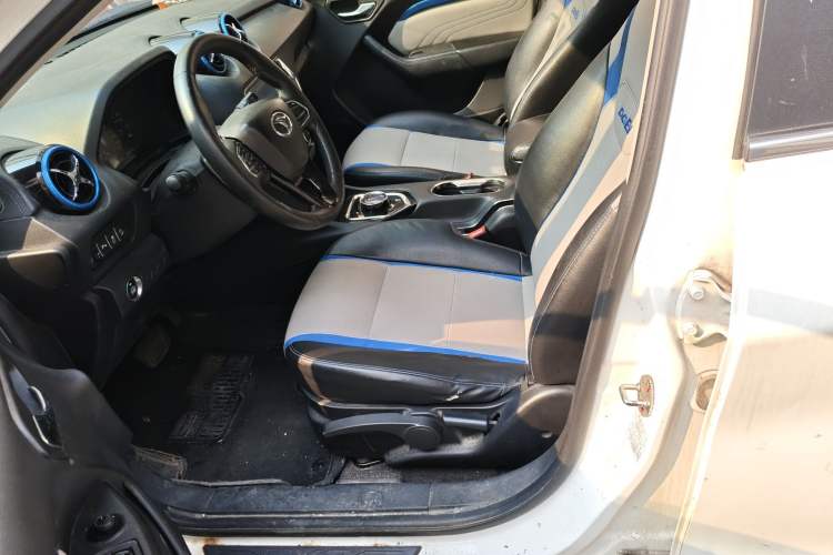 Used Soueast DX3 2018 EV Flagship Model Left Front Seat