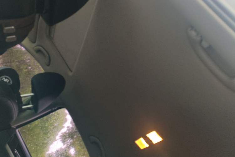 Used Volkswagen Sagitar 2017 180TSI Automatic Luxury Edition Headliner