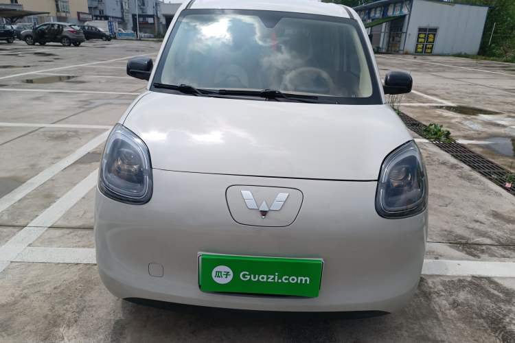 Used Wuling Hongguang MINIEV 2025 Four-Door Version Advanced Edition Front