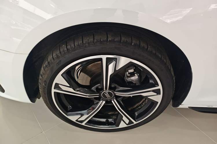 Used Audi A4L 2025 2 Million Units Enjoyment Version 40 TFSI Luxury Dynamic Edition B&O Starry Night Edition