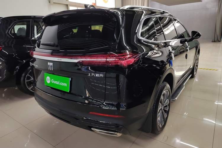 Used Buick Envision 2025 Encore Plus 28T Two-Wheel-Drive Platinum Edition