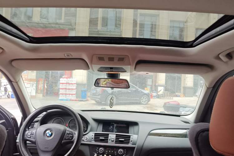 Used BMW X3 2013 Facelifted xDrive20i Luxury Edition Headliner