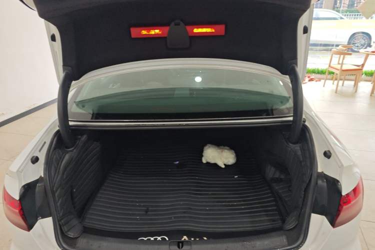 Used Audi A4L 2022 40 TFSI Fashion Dynamic Model Trunk