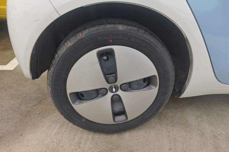 Used ORA Black Cat 2022 Updated Version 301 km Cute Pet Edition Lithium Iron Phosphate
