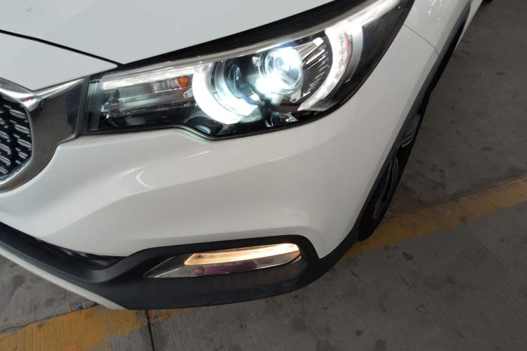 Used MG ZS 2018 1.5L Automatic Luxury Edition China V Standard