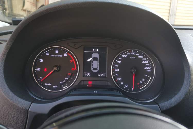 Used Audi A3 2015 Limousine 35 TFSI Millionth Anniversary Intelligent Leading Model