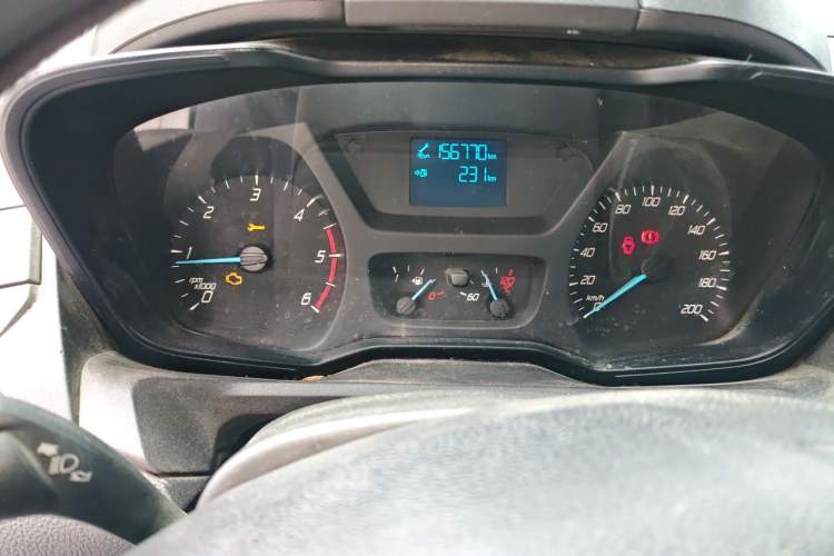 Used Ford Transit 2017 2.0T Diesel Multi-Purpose Commercial Vehicle Short Wheelbase Low Roof China IV Standard Instrument Cluster