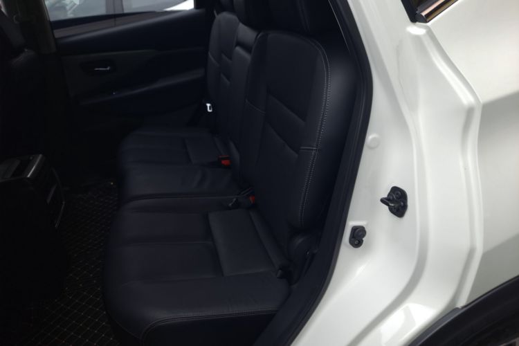 Used Nissan Murano 2021 2.5L XL Two-Wheel Drive Smart Connect Luxury Edition Left Rear Seat