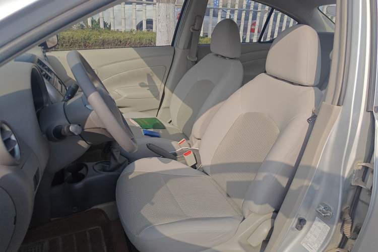 Used Nissan Sunny 2015 1.5XE Manual Comfort Edition
