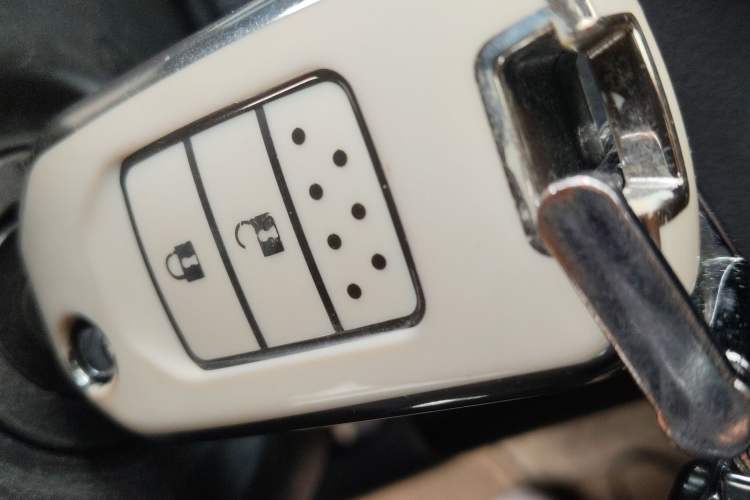 Used Honda Vezel 2020 1.5L CVT Pioneer Edition Vehicle Key