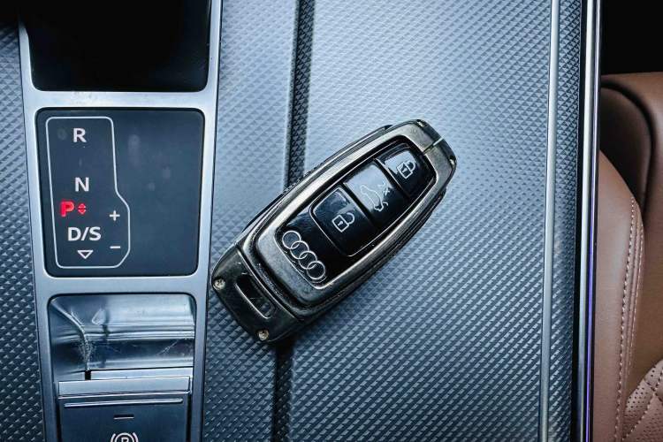 Used Audi A4L 2020 40 TFSI Fashion Dynamic Model
