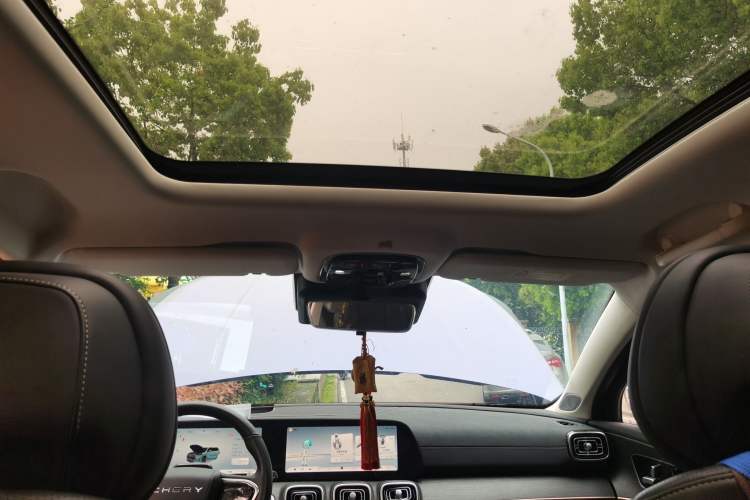 Used Chery Tiggo 9 2023 2.0T Dual-Clutch Two-Wheel Drive Prestige Version 7 Seats Headliner