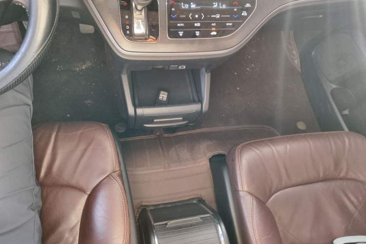 Used Honda Elysion 2016 2.4L Comfort Edition
