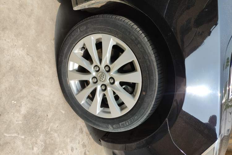 Used Buick LaCrosse 2013 2.4L SIDI Elite Comfort Version
