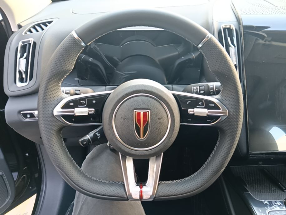 Hongqi HS3 PHEV 2025 Model 117km Jingwei Edition — снимка 13