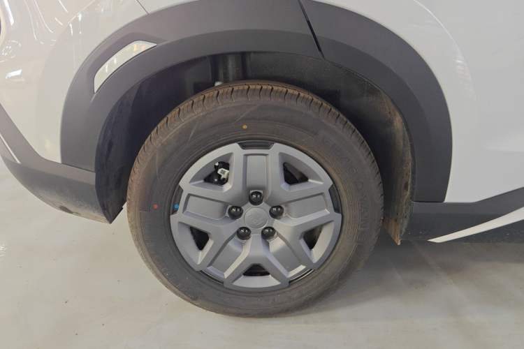 Used BYD Yuan UP 2025 Model 301KM Leading Version