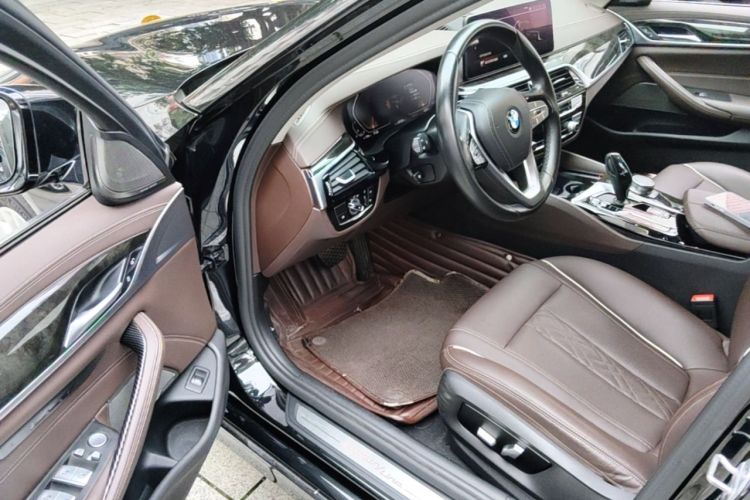 Used BMW 5 Series 2021 525Li Luxury Package
