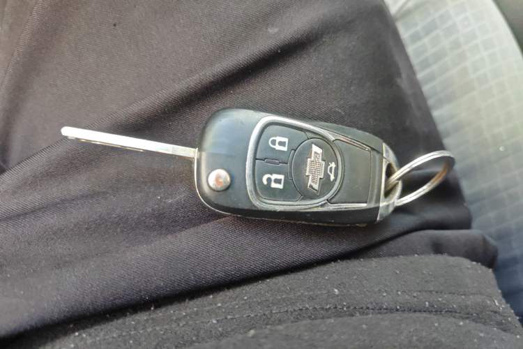 Used Chevrolet Cruze 2012 1.6L SL MT Vehicle Key