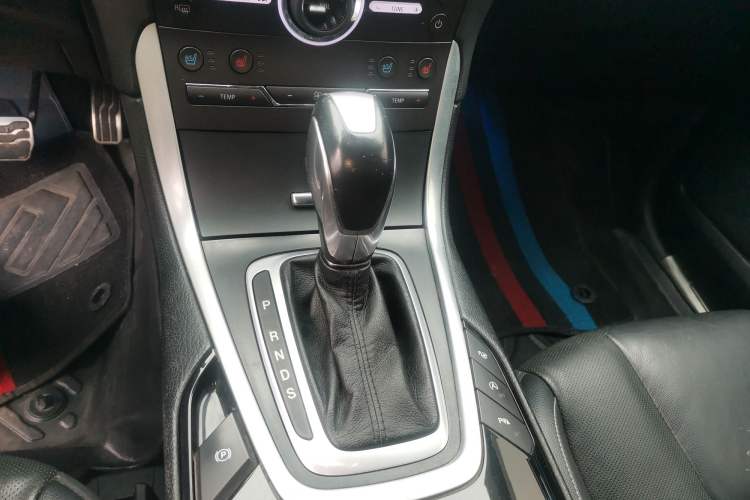 Used Ford Edge 2016 EcoBoost 245 Four-Wheel Drive Titanium 7-Seater
