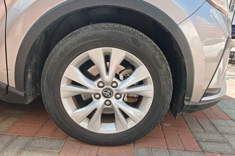 Used Toyota IZOA 2021 Dual-Motor 2.0L Yi Xing Edition Right Front Wheel Hub