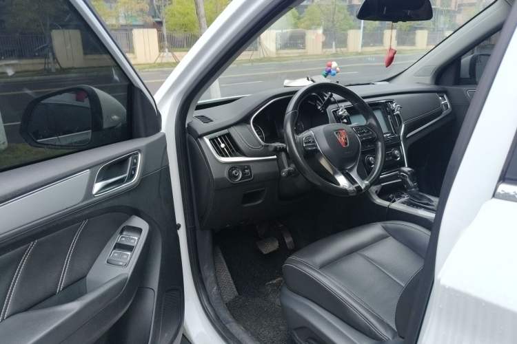 Used Roewe RX5 2016 20T Two-Wheel Drive Automatic Flagship Edition
