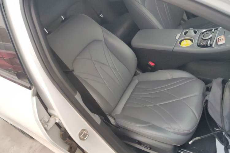 Used Geely Galaxy L6 2025 EM-i 140km Starship Edition
