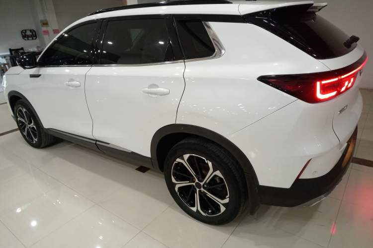 Used Dongfeng Aeolus Huge 2022 Mach Power 1.5T DareDrive Edition · Smart
