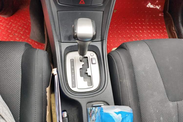 Used MG 5 2012 1.5L Automatic Luxury Edition Gear Lever