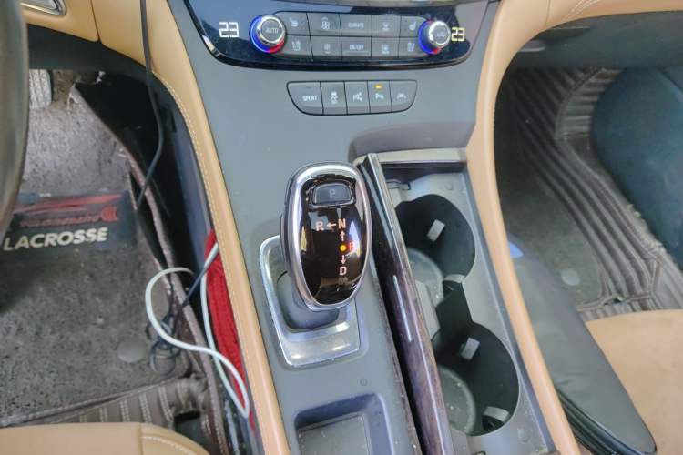 Used Buick LaCrosse 2016 20T Luxury Model Gear Lever