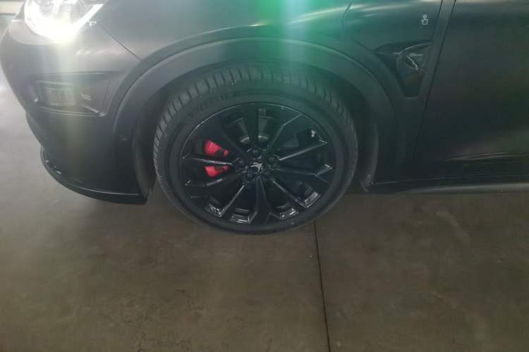 Used ARCFOX Alpha S 2022 HI Version Advanced Edition Left Front Wheel Hub