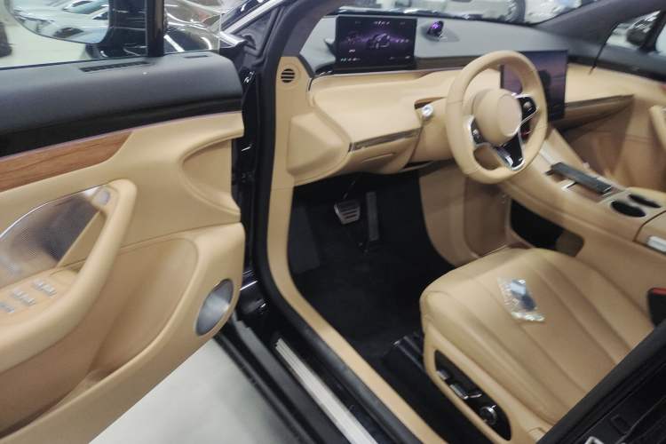 Used Hima Luxeed R7 2024 Pure Electric 667km Pro
