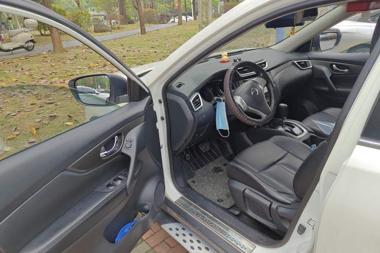 Used Nissan X-Trail 2014 2.0L CVT Comfort Edition 2WD