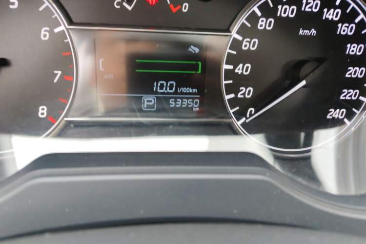 Used Nissan Tiida 2019 1.6L CVT Cool Edition China VI Standard Odometer Close Up