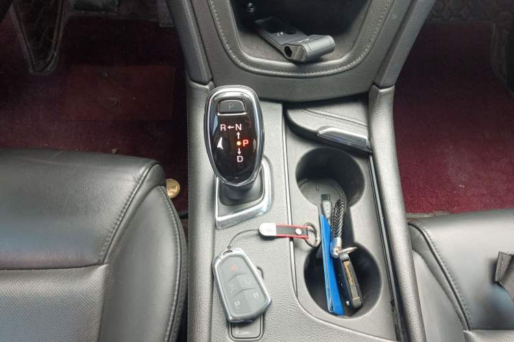 Used Cadillac XT5 2018 25T Luxury Model
