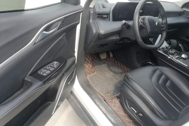 Used NETA U 2021 Pro 400 Industry Custom Edition Driver Seat