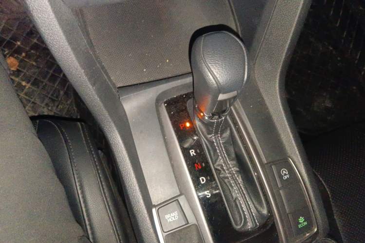 Used Honda Civic 2021 HATCHBACK 220TURBO CVT Trendy Cool Edition Gear Lever