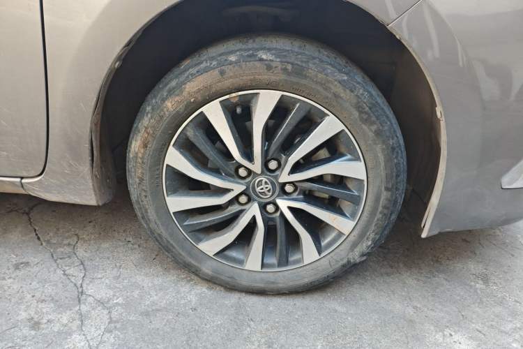 Used Toyota Corolla Hybrid E+ 2019 1.8L E-CVT Leading Edition
