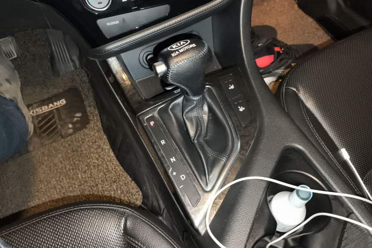 Used Kia K5 2014 2.0L Automatic LUXURY Gear Lever