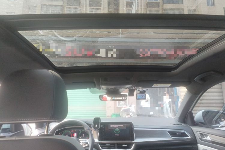 Used Volkswagen T-ROC 2025 300TSI DSG Two-Wheel Drive Chen Guang Edition