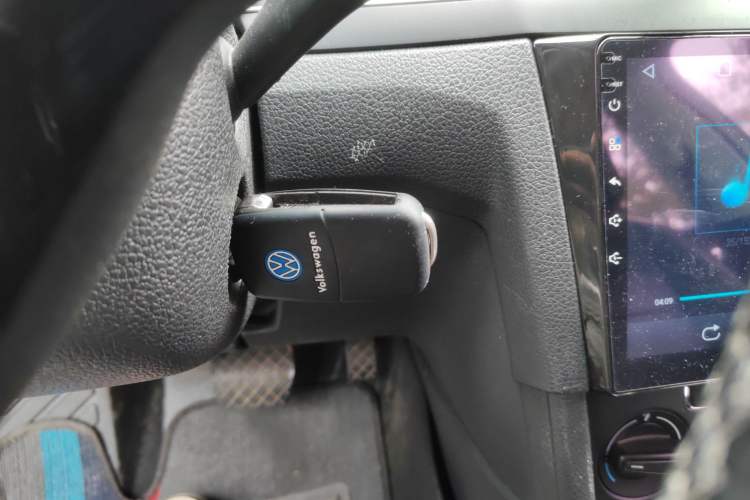 Used Volkswagen Bora 2016 1.6L Automatic Fashion Model Vehicle Key